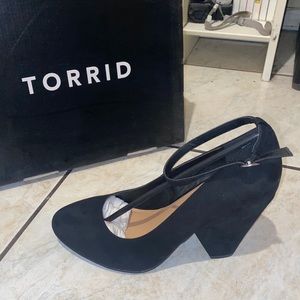 NEW TORRID ANKLE STRAP CONE HEEL PUMP 9W